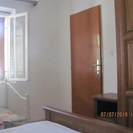 Apartment Apartman Kristina Zuljana