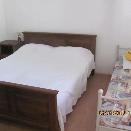 Apartman Kristina * Žuljana